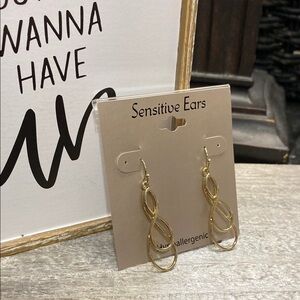 Gold Tone NWOT Infinity Pierced Earrings for Sensitive Ears!